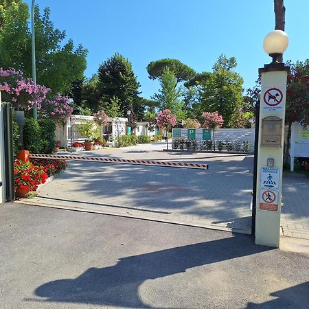 Camping Parco Vacanza Partaccia 2 Marina di Massa Exterior photo